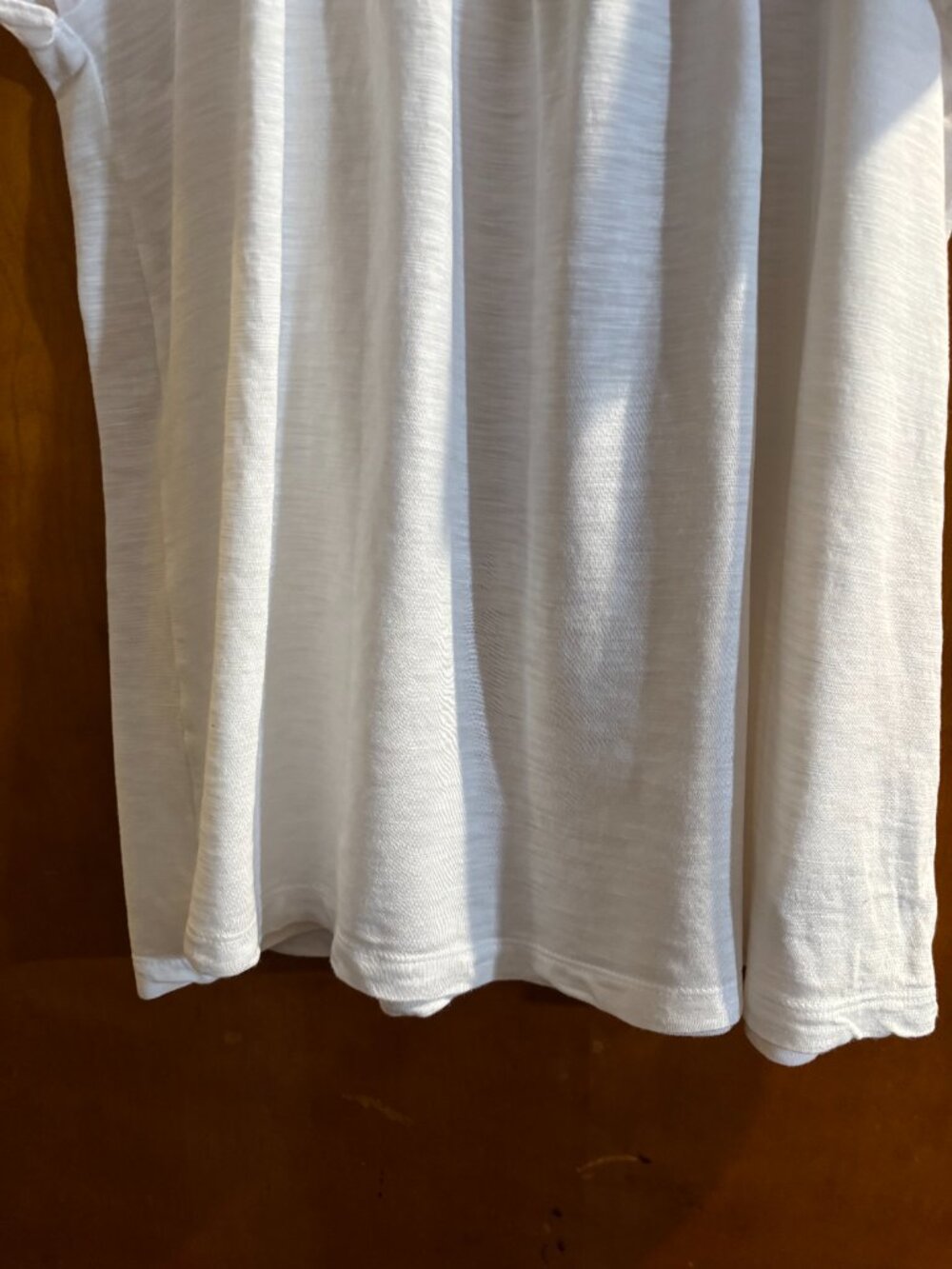 GAP Women white short flutter sleeve tee SZ: L - Picture 5 of 11